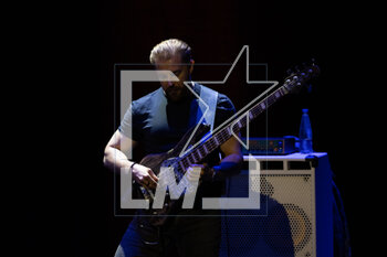 31/03/2023 - Hadrien Feraud during the Frank Gambale & All Stars Band concert in Rome, Italy on March 31, 2023 - FRANK GAMBALE & ALL STARS BAND - CONCERT - CONCERTI - CANTANTI E ARTISTI STRANIERI