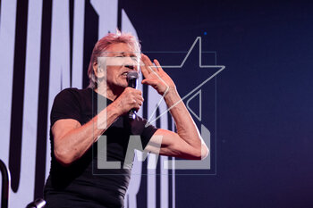 2023-04-01 - Roger Waters - ROGER WATERS - FAREWELL TOUR - CONCERTS - SINGER AND ARTIST