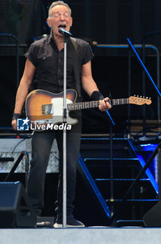 2023-05-18 - American rock legend Bruce Springsteen and the E-Street Band performing in Ferrara during his first italian concert of the “New European Tour” - Ferrara, Italy, May 18, 2023 - Photo: Michele Nucci - BRUCE SPRINGSTEEN & THE E-STREET BAND - CONCERTS - SINGER AND ARTIST