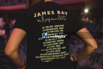 2023-07-05 - James Bay official tee - JAMES BAY - LIVE AT ROMA SUMMER FEST - CONCERTS - SINGER AND ARTIST