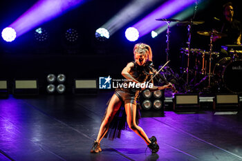 2023-07-09 - Lindsey Stirling - LINDSEY STIRLING - LIVE 2023 - CONCERTS - SINGER AND ARTIST