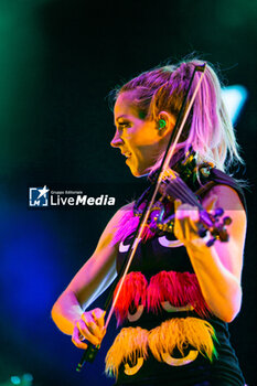 2023-07-11 - Lindsey Stirling live on stage - LINDSEY STIRLING - LIVE IN CONCERT - CONCERTS - SINGER AND ARTIST