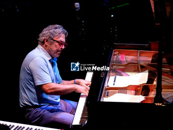 31/10/2023 - Joey Calderazzo -   JOEY CALDERAZZO TRIO FEAT. MIGUEL ZENON  - CONCERTI - CANTANTI E ARTISTI STRANIERI