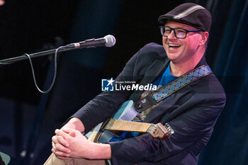 2023-11-21 - Doug Wamble performs live - MORGAN JAMES - CONCERTS - SINGER AND ARTIST