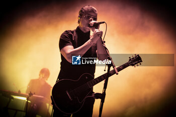 2023-06-28 - PAUL BANKS SING - INTERPOL LIVE IN ROME - CONCERTS - SINGER AND ARTIST