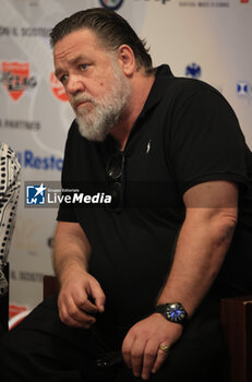 2023-06-26 - New Zealander actor Russell Crowe during the press conference to present his only Italian concert of the “Indoor Garden Party” in which the actor and the organizer 