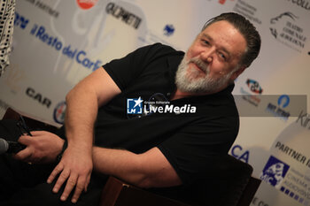 2023-06-26 - New Zealander actor Russell Crowe during the press conference to present his only Italian concert of the “Indoor Garden Party” in which the actor and the organizer 