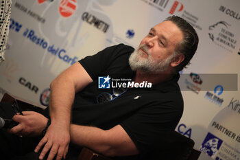 2023-06-26 - New Zealander actor Russell Crowe during the press conference to present his only Italian concert of the “Indoor Garden Party” in which the actor and the organizer 