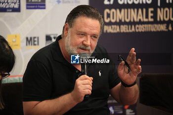 2023-06-26 - New Zealander actor Russell Crowe during the press conference to present his only Italian concert of the “Indoor Garden Party” in which the actor and the organizer 