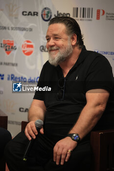 2023-06-26 - New Zealander actor Russell Crowe during the press conference to present his only Italian concert of the “Indoor Garden Party” in which the actor and the organizer 