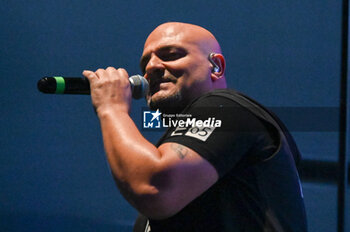2023-06-09 - Jeffrey Jey from Eiffel 65 - PRIDE VILLAGE OPENING WITH LEVANTE AND EIFFEL 65 - SHOWS - FESTIVAL