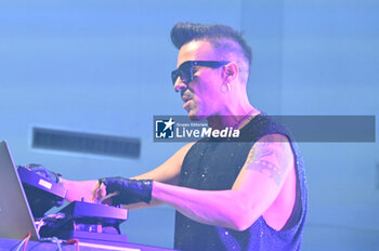 2023-06-09 - Maurizio Maury Lobina from Eiffel 65 - PRIDE VILLAGE OPENING WITH LEVANTE AND EIFFEL 65 - SHOWS - FESTIVAL