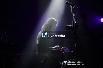 2024-01-23 - Alessandro Errichetti performs during Pink Floyd Legend live during Pink Floyd Legend Week show on stage of Teatro Olimpico - PYNK FLOYD LEGEND - THE DARK SIDE OF THE MOON - CONCERTS - ITALIAN MUSIC BAND