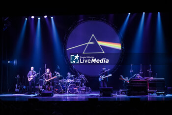 2024-01-23 - Pink Floyd Legend live during Pink Floyd Legend Week show on stage of Teatro Olimpico - PYNK FLOYD LEGEND - THE DARK SIDE OF THE MOON - CONCERTS - ITALIAN MUSIC BAND