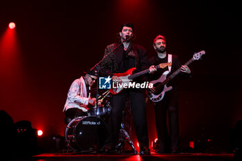 2024-04-03 - The Kolors band performs live on stage during THE KOLORS at  Forum on April 03, 2024 in Assago, Italy - THE KOLORS - CONCERTS - ITALIAN MUSIC BAND