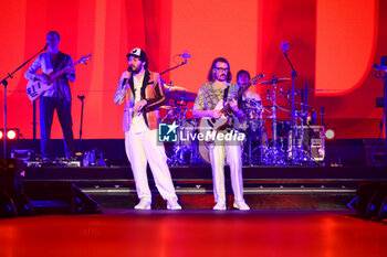 2024-04-09 - Italian group Pinguini Tattici Nucleari performduring live concert,of 