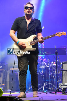 2024-07-01 - Gianmarco Amicarelli of The Lira performs opening The Libertines Tour 2024 at Villa Ada Estate 2024, on July 1, 2024 in Rome, Italy. - THE LIRA LIVE TOUR 2024 - CONCERTS - ITALIAN MUSIC BAND