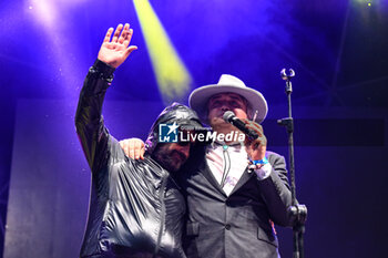 2024-07-01 - Riccardo Luciano Carotenuto of The Lira and Pete Doherty (The Libertines) performs opening The Libertines Tour 2024 at Villa Ada Estate 2024, on July 1, 2024 in Rome, Italy. - THE LIRA LIVE TOUR 2024 - CONCERTS - ITALIAN MUSIC BAND