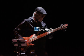 13/09/2024 - Patrick Djivas of Premiata Forneria Marconi (PFM) band performing live in concert at Auditorium Parco della Musica - 'PFM canta De Andre Anniversary' Tour - PFM CANTA DE ANDRE' ANNIVERSARY - CONCERTI - BAND ITALIANE