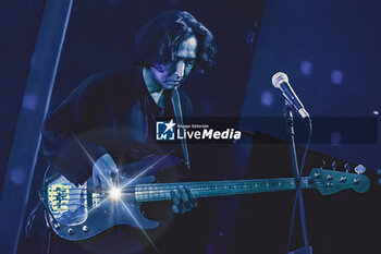 2024-02-29 - Susumu Mukai (Zongamin) play the bass - VANISHING TWIN TOUR - CONCERTS - MUSIC BAND