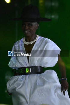 2024-06-20 - Skye Edwards during the Morcheeba Concert at Temple of Venus,Coliseum Archaeological Park in Rome, Italy on June 20th, 2024 - MORCHEEBA TOUR 2024 - CONCERTS - MUSIC BAND