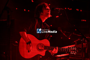 2024-06-24 - Thom Yorke of The Smile performs during The Smile Live in Europe 2024 Tour at Cavea of Auditorium Parco della Musica, on June 24, 2024 in Rome, Italy. - THE SMILE SUMMER 2024 - CONCERTS - MUSIC BAND