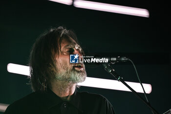 2024-06-24 - Thom Yorke of The Smile performs during The Smile Live in Europe 2024 Tour at Cavea of Auditorium Parco della Musica, on June 24, 2024 in Rome, Italy. - THE SMILE SUMMER 2024 - CONCERTS - MUSIC BAND