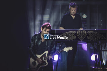 2024-06-28 - Charlie Burchill of the group Simple Minds during the Global Tour 2024, 28 June 2024, Auditorium Parco della Musica, Rome, Italy. - SIMPLE MINDS - GLOBAL TOUR 2024 - CONCERTS - MUSIC BAND