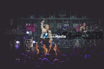 2024-06-28 - Jim Kerr of the group Simple Minds during the Global Tour 2024, 28 June 2024, Auditorium Parco della Musica, Rome, Italy. - SIMPLE MINDS - GLOBAL TOUR 2024 - CONCERTS - MUSIC BAND