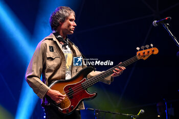 01/07/2024 - John Hassall of The Libertines performs during Tour 2024 at Villa Ada Estate 2024, on July 1, 2024 in Rome, Italy. - THE LIBERTINES TOUR 2024 - CONCERTI - BAND STRANIERE