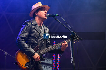 01/07/2024 - Carl Barat of The Libertines performs during Tour 2024 at Villa Ada Estate 2024, on July 1, 2024 in Rome, Italy. - THE LIBERTINES TOUR 2024 - CONCERTI - BAND STRANIERE