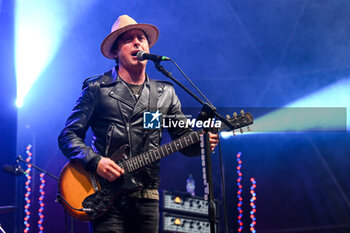 01/07/2024 - Carl Barat of The Libertines performs during Tour 2024 at Villa Ada Estate 2024, on July 1, 2024 in Rome, Italy. - THE LIBERTINES TOUR 2024 - CONCERTI - BAND STRANIERE