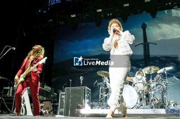 07/07/2024 - Greta Van Fleet, during their live performs in Piazza Sordello for their Starcatcher World Tour on July 7, 2024 in Mantua, Italy. - GRETA VAN FLEET - STARCATCHER WORLD TOUR - CONCERTI - BAND STRANIERE