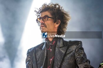 11/07/2024 - Frankie Poullain - THE DARKNESS - TOUR 2024 - CONCERTI - BAND STRANIERE