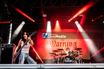 2024-07-18 - Pauilna and Alejandra Villarreal Velez of The Warning - THE WARNING - CONCERTS - MUSIC BAND