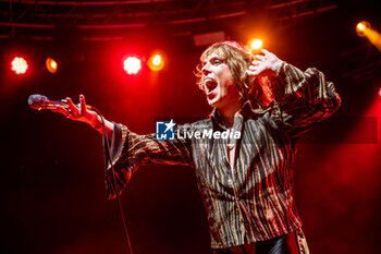 2024-10-21 - Luke Spiller of The Struts - THE STRUTS - THE GRAND UNION TOUR - CONCERTS - MUSIC BAND