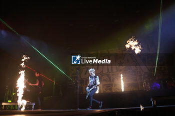 2024-11-16 - Canadian pop-punk band SUM41 during their “Tour Of The Setting Sum” at Unipol Arena, Casalecchio, (Bo), Italy, November 16, 2024 - photo: Michele Nucci - SUM 41 IN 