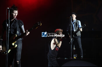 2024-11-16 - Canadian pop-punk band SUM41 during their “Tour Of The Setting Sum” at Unipol Arena, Casalecchio, (Bo), Italy, November 16, 2024 - photo: Michele Nucci - SUM 41 IN 