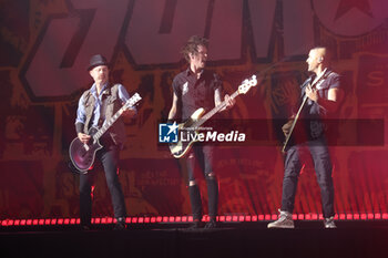 2024-11-16 - Canadian pop-punk band SUM41 during their “Tour Of The Setting Sum” at Unipol Arena, Casalecchio, (Bo), Italy, November 16, 2024 - photo: Michele Nucci - SUM 41 IN 