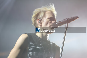 2024-11-16 - Canadian pop-punk band SUM41 during their “Tour Of The Setting Sum” at Unipol Arena, Casalecchio, (Bo), Italy, November 16, 2024 - photo: Michele Nucci - SUM 41 IN 