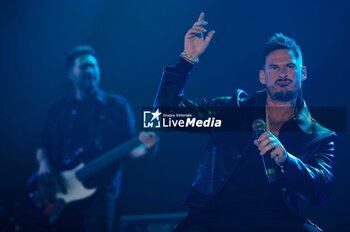 21/11/2024 - Blue / Lee Ryan - BLUE - LA GRANDE FESTA - CONCERTI - BAND STRANIERE