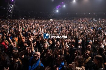 21/11/2024 - Fans/ Supporters of Blue - BLUE - LA GRANDE FESTA - CONCERTI - BAND STRANIERE