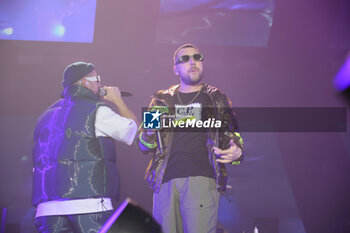 2024-01-13 - Italian singers Coez and Frah Quintale performing on stage during their Lovebars tour 2024 at Unipol Arena, Bologna, Italy, January 13, 2024 - photo: Michele Nucci - COEZ & FRAH QUINTALE - LOVEBARS TOUR 2024 - CONCERTS - ITALIAN SINGER AND ARTIST