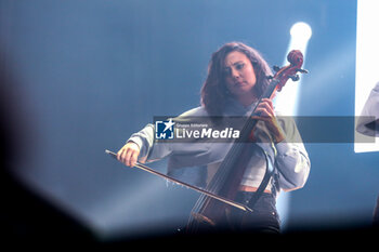 2024-04-04 - cellist of Gazzelle on stage - GAZZELL -  DENTRO PER SEMPRE TOUR - CONCERTS - ITALIAN SINGER AND ARTIST