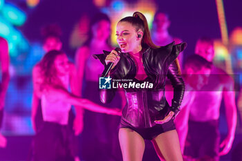 2024-04-29 - Annalisa Scarrone known professionally as Annalisa performs live on stage during Tutti nel Vortice Palasport at  Forum on April 29, 2024 in Assago, Italy - ANNALISA - TUTTI NEL VORTICE PALASPORT - CONCERTS - ITALIAN SINGER AND ARTIST