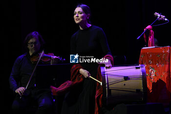 2024-05-18 - Simona Molinari during the concert El Pelusa y la Negra on 18 May 2024 at the Auditorium Parco della Musica, in Rome, Italy. - MOLINARI E DAMATO ''EL PELUSA Y LA NEGRA'' - CONCERTS - ITALIAN SINGER AND ARTIST