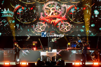 2024-05-19 - Antonello Venditti pseudonym of Antonio Venditti on a stage at Arena di Verona for his first live performs of his new tour “Notte Prima Degli Esami - 1984-2024 40th Anniversary” on May 19, 2024 in Verona, Italy. - ANTONELLO VENDITTI - NOTTE PRIMA DEGLI ESAMI - 1984-2024 40TH ANNIVERSARY - CONCERTS - ITALIAN SINGER AND ARTIST