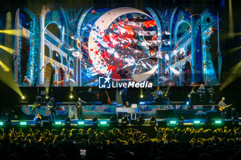 2024-05-19 - Antonello Venditti pseudonym of Antonio Venditti on a stage at Arena di Verona for his first live performs of his new tour “Notte Prima Degli Esami - 1984-2024 40th Anniversary” on May 19, 2024 in Verona, Italy. - ANTONELLO VENDITTI - NOTTE PRIMA DEGLI ESAMI - 1984-2024 40TH ANNIVERSARY - CONCERTS - ITALIAN SINGER AND ARTIST