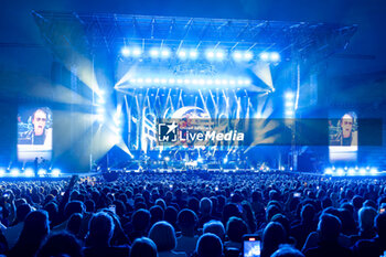 2024-05-19 - Antonello Venditti pseudonym of Antonio Venditti on a stage at Arena di Verona for his first live performs of his new tour “Notte Prima Degli Esami - 1984-2024 40th Anniversary” on May 19, 2024 in Verona, Italy. - ANTONELLO VENDITTI - NOTTE PRIMA DEGLI ESAMI - 1984-2024 40TH ANNIVERSARY - CONCERTS - ITALIAN SINGER AND ARTIST