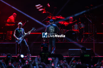 2024-06-08 - Vasco Rossi performs live on stage during Vasco Live 2024 at  San Siro Stadium on June 08, 2024 in Milan, Italy - VASCO ROSSI - VASCO LIVE 2024 - CONCERTS - ITALIAN SINGER AND ARTIST